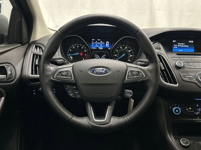 Thumbnail: 2016 Ford Focus - 6