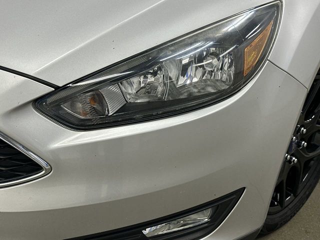 Thumbnail: 2016 Ford Focus - 32