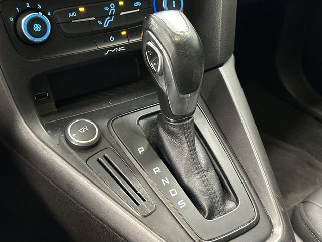 Thumbnail: 2016 Ford Focus - 10