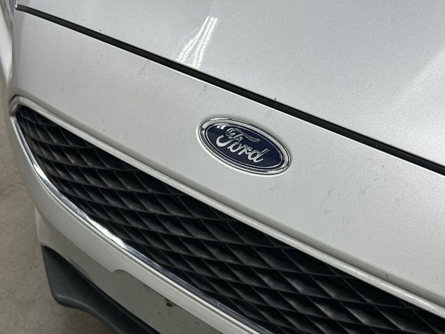 Thumbnail: 2016 Ford Focus - 4
