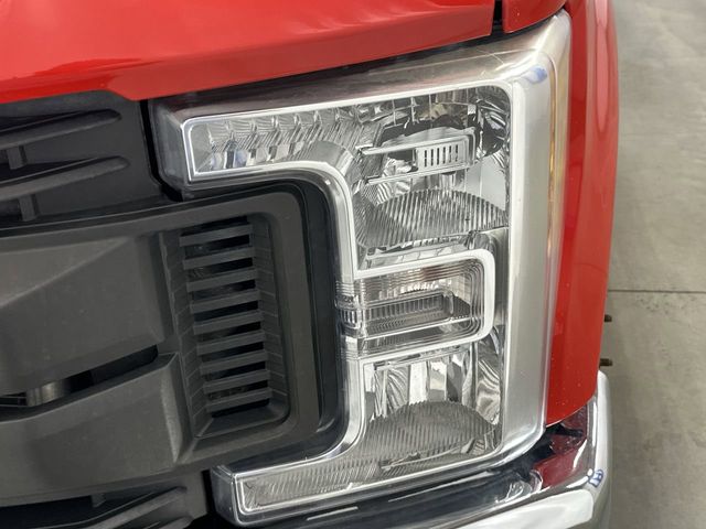 Thumbnail: 2017 Ford F-350 - 31