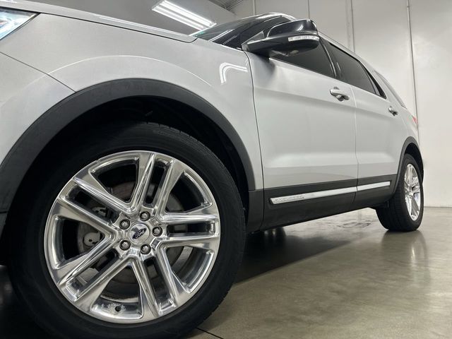 Thumbnail: 2017 Ford Explorer - 5
