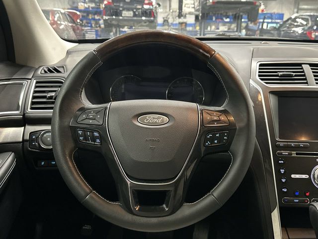 Thumbnail: 2017 Ford Explorer - 6