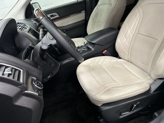 Thumbnail: 2017 Ford Explorer - 7