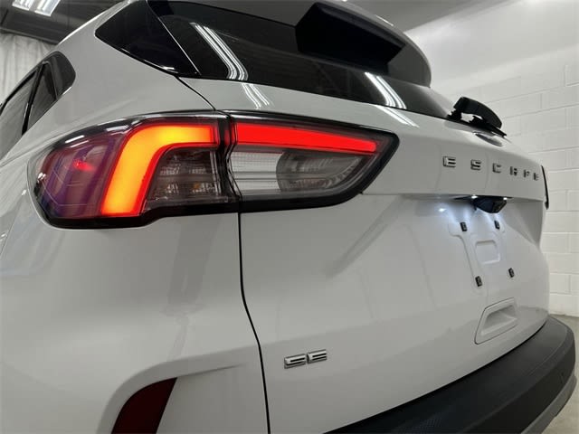 2022 Ford Escape SE 10