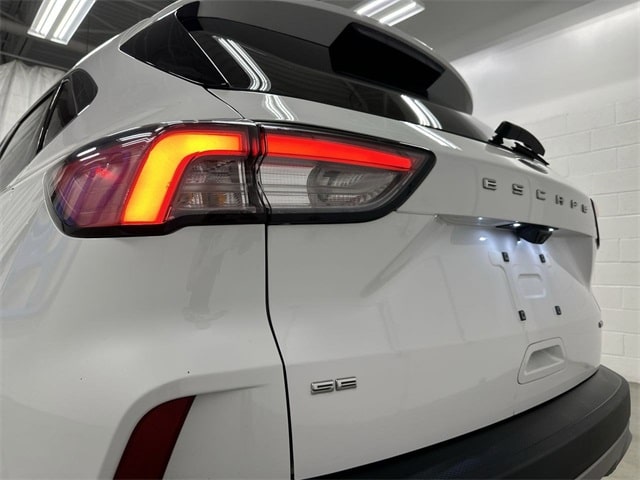 2022 Ford Escape SE 10