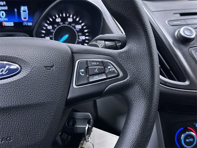 2017 Ford Escape SE 24