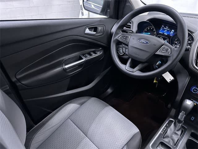 2017 Ford Escape SE 2