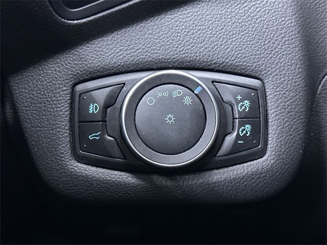 2017 Ford Escape SE 25