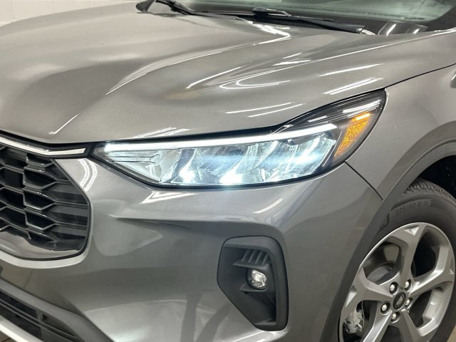 Thumbnail: 2025 Ford Escape - 32