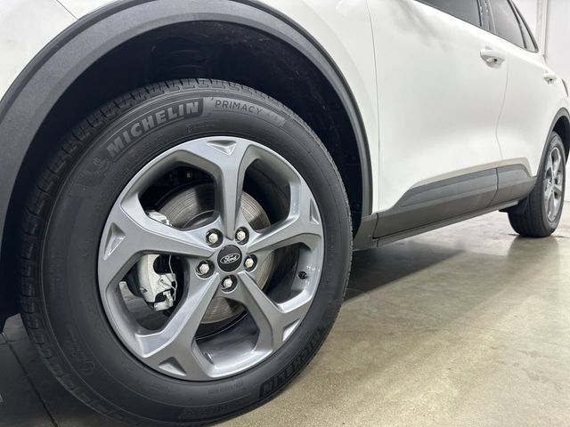 Thumbnail: 2025 Ford Escape - 5