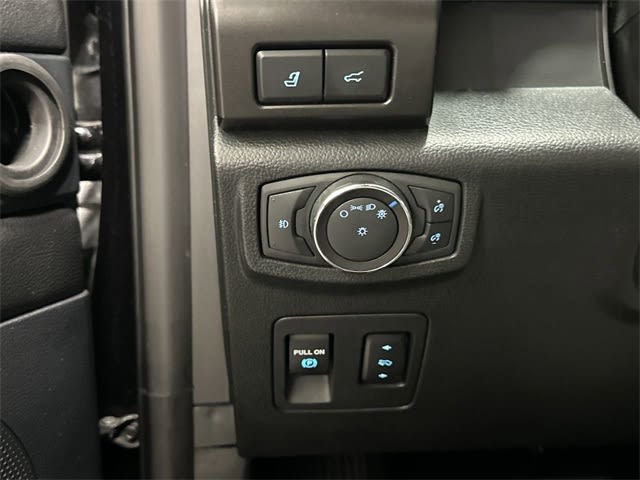 Thumbnail: 2019 Ford Expedition MAX - 22