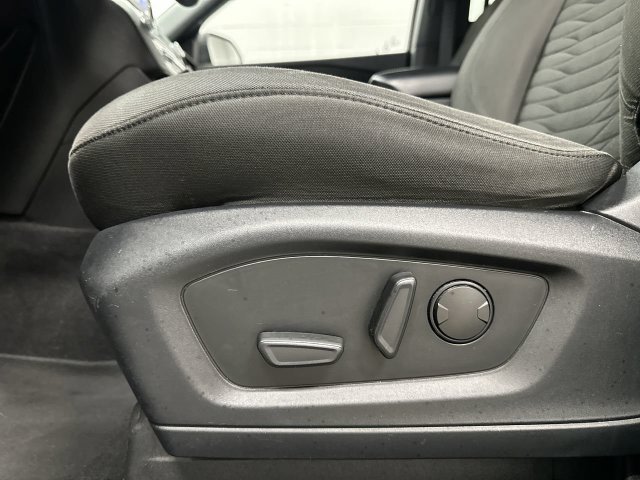 Thumbnail: 2020 Ford Explorer - 29
