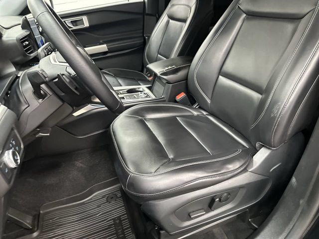 Thumbnail: 2021 Ford Explorer - 7