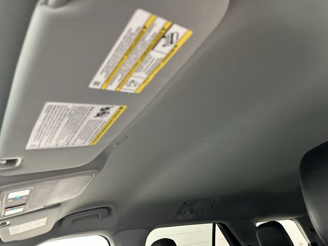 Thumbnail: 2021 Ford Explorer - 31