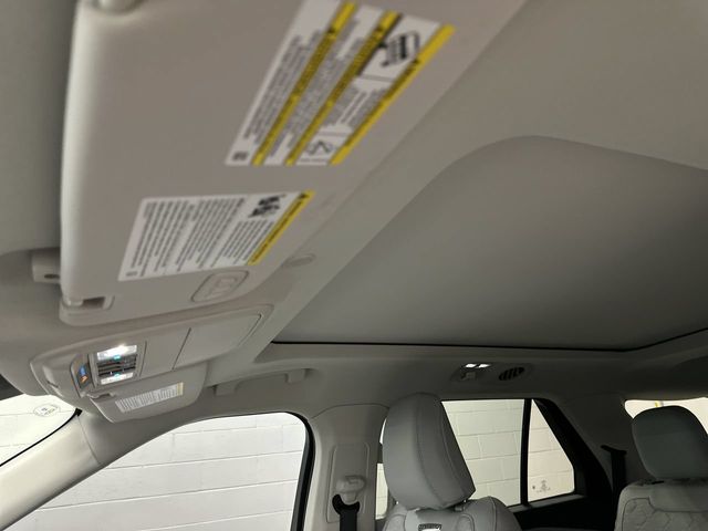 Thumbnail: 2025 Ford Explorer - 31