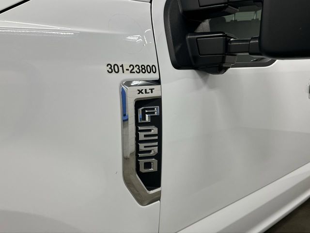 Thumbnail: 2022 Ford F-250 - 4