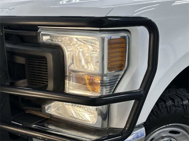 Thumbnail: 2022 Ford F-350 - 31