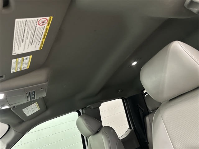 Thumbnail: 2022 Ford F-350 - 29