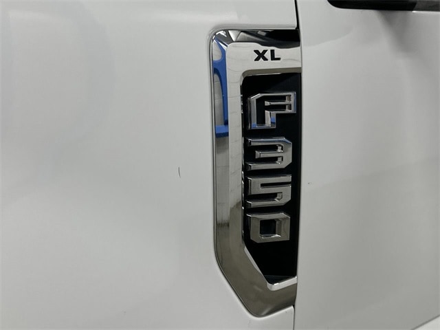 Thumbnail: 2022 Ford F-350 - 4