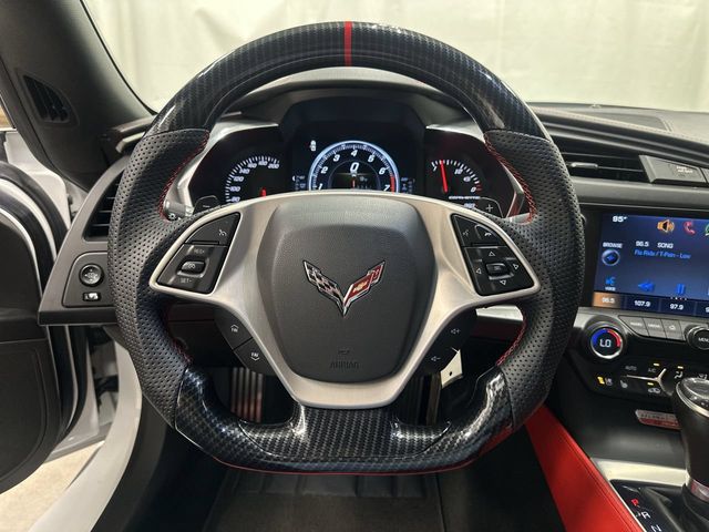 Thumbnail: 2015 Chevrolet Corvette - 5