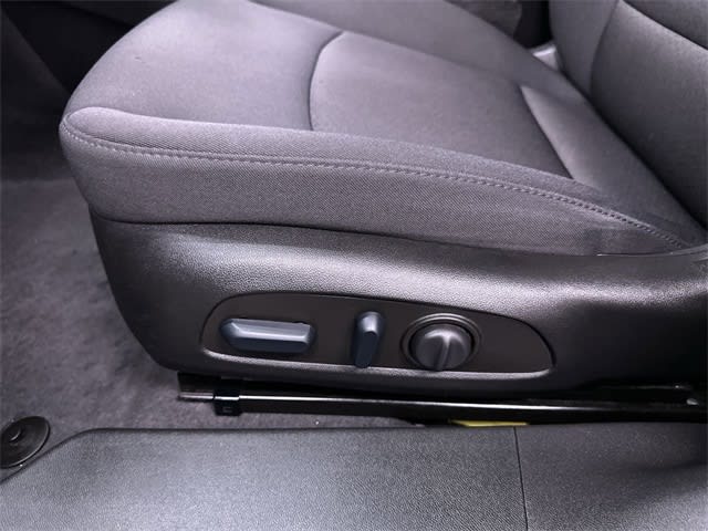 2023 Chevrolet Malibu LT 30