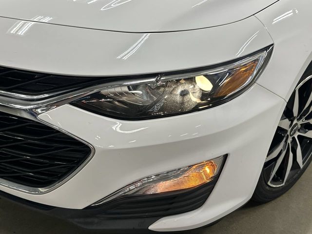 Thumbnail: 2022 Chevrolet Malibu - 31