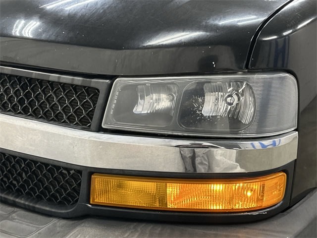 Thumbnail: 2018 Chevrolet Express - 31