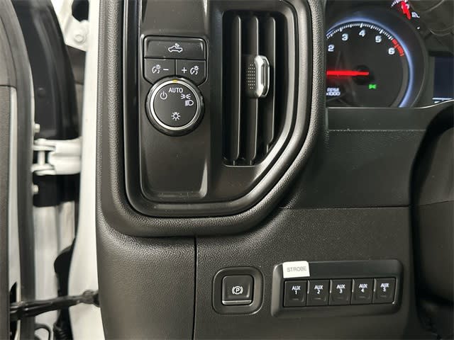 Thumbnail: 2021 Chevrolet Silverado 3500 - 23