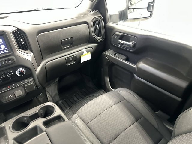 Thumbnail: 2024 Chevrolet Silverado 2500 - 6