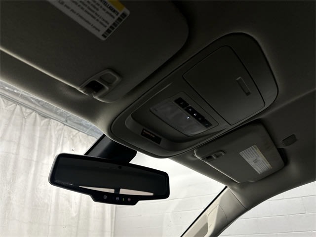 Thumbnail: 2021 Chevrolet Colorado - 26