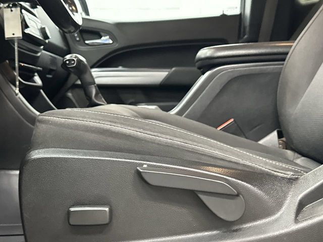 Thumbnail: 2021 Chevrolet Colorado - 29