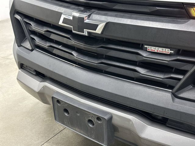 Thumbnail: 2024 Chevrolet Colorado - 4