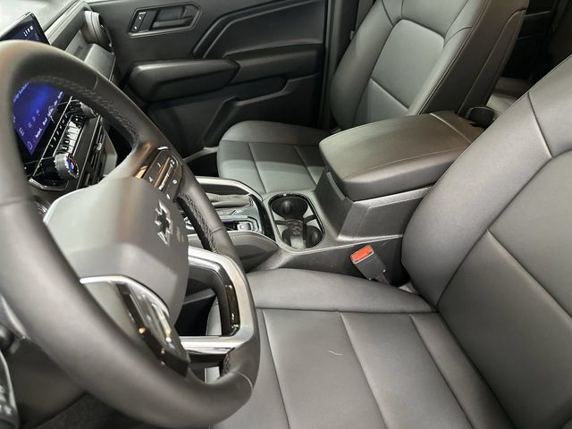Thumbnail: 2026 Chevrolet Colorado - 10