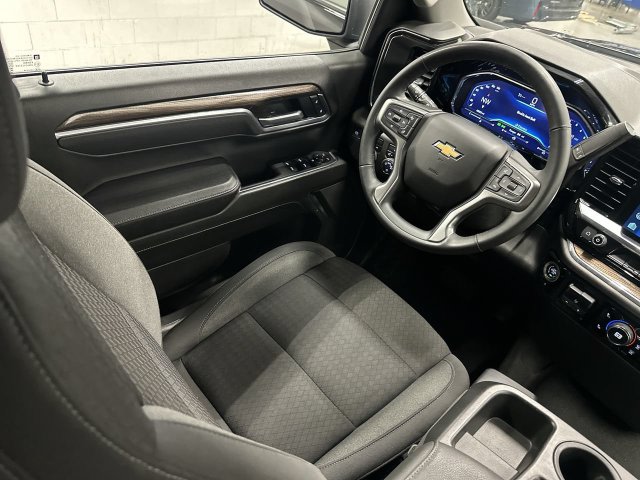 Thumbnail: 2025 Chevrolet Silverado 1500 - 2