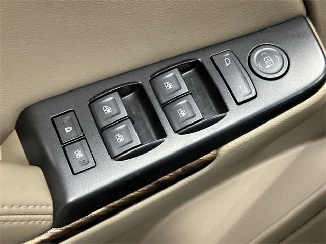 Thumbnail: 2018 GMC Yukon XL - 25