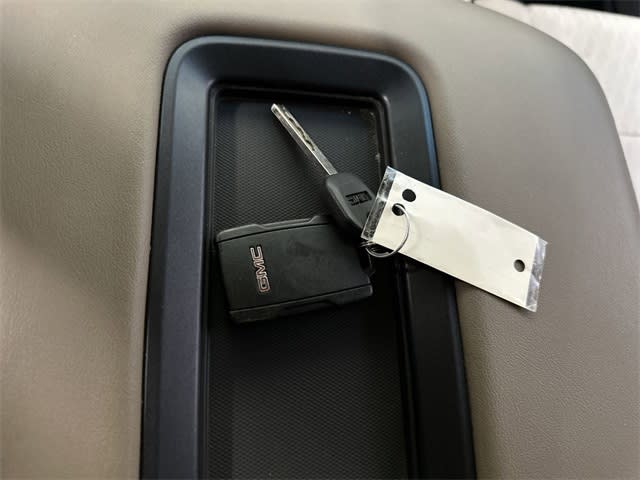 Thumbnail: 2018 GMC Yukon XL - 12