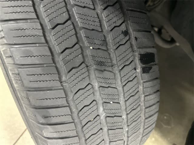 Thumbnail: 2016 GMC Yukon XL - 32