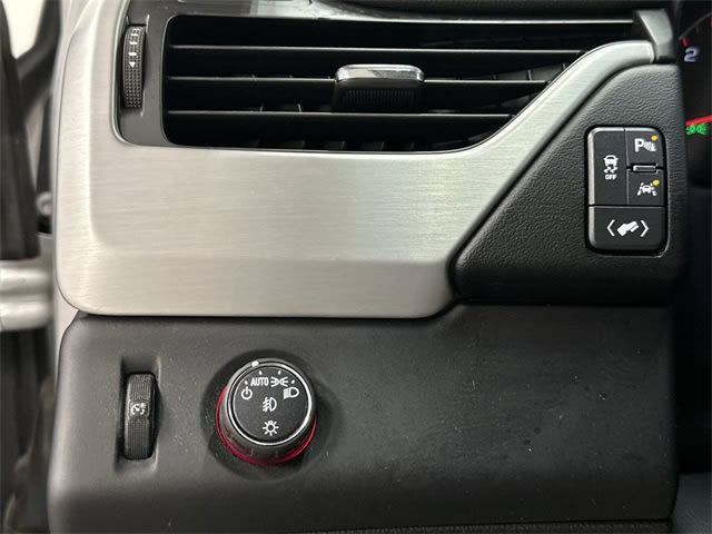 Thumbnail: 2016 GMC Yukon XL - 24