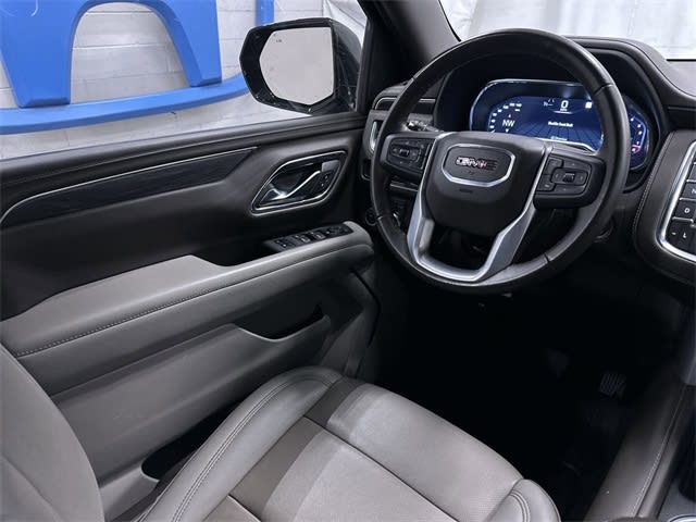 2022 GMC Yukon XL SLT 2