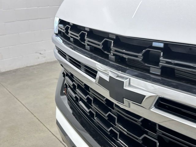 Thumbnail: 2024 Chevrolet Tahoe - 4