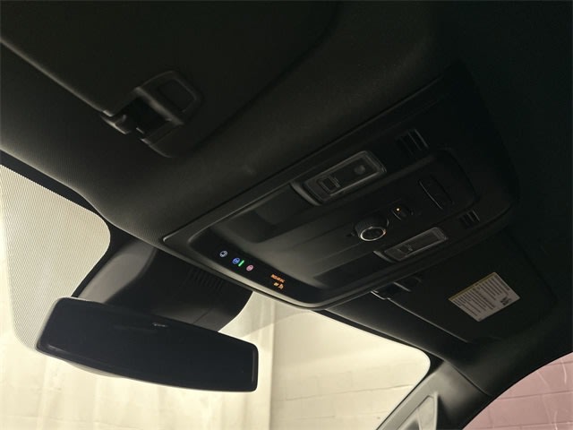 Thumbnail: 2023 Chevrolet Tahoe - 26