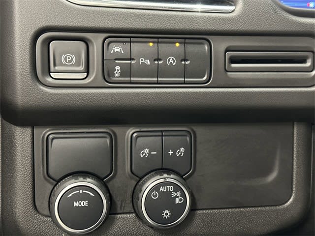 Thumbnail: 2023 Chevrolet Tahoe - 24