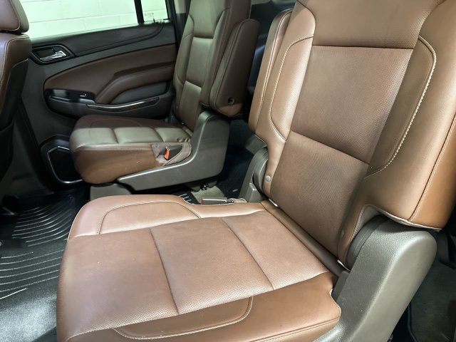 Thumbnail: 2016 Chevrolet Suburban - 9
