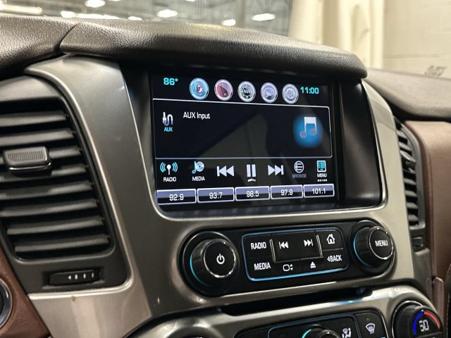 Thumbnail: 2016 Chevrolet Suburban - 10
