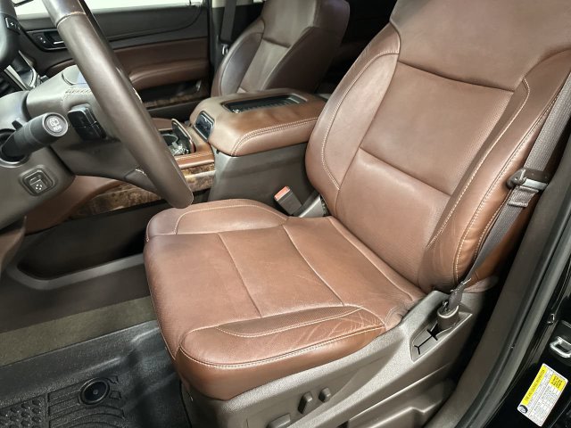 Thumbnail: 2016 Chevrolet Suburban - 7