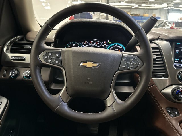 Thumbnail: 2016 Chevrolet Suburban - 6