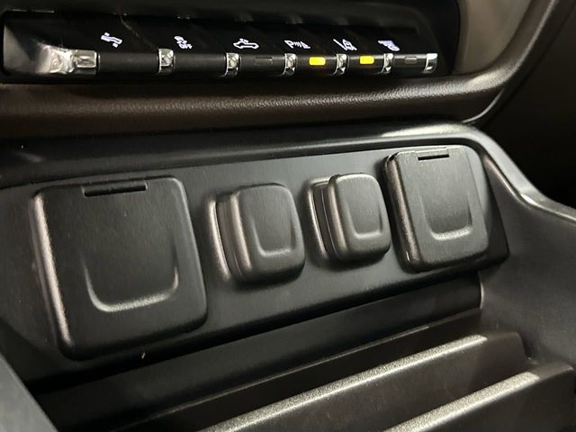Thumbnail: 2015 GMC Sierra 3500 - 28
