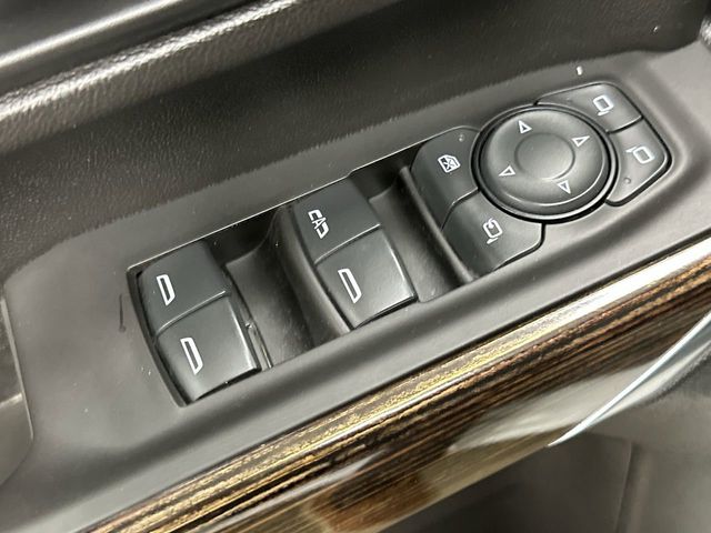Thumbnail: 2021 GMC Sierra 2500 - 23