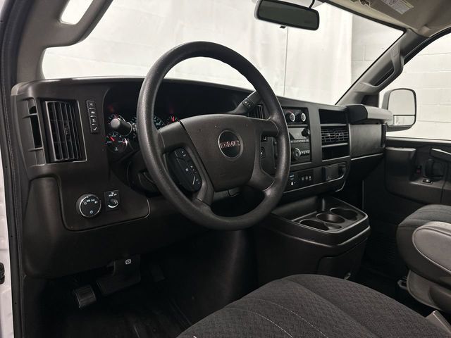 Thumbnail: 2024 GMC Savana - 2
